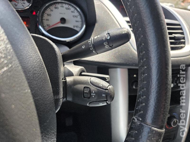 PEUGEOT 207 1.4 TRENDY 95cv Gasolina