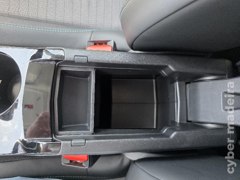 PEUGEOT 2008 1.2 PURETECH ALLURE 101cv Gasolina
