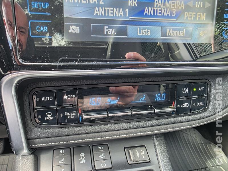 TOYOTA AURIS TOURING SPORT 1.8 HSD COMFORT HYBRID Híbrido