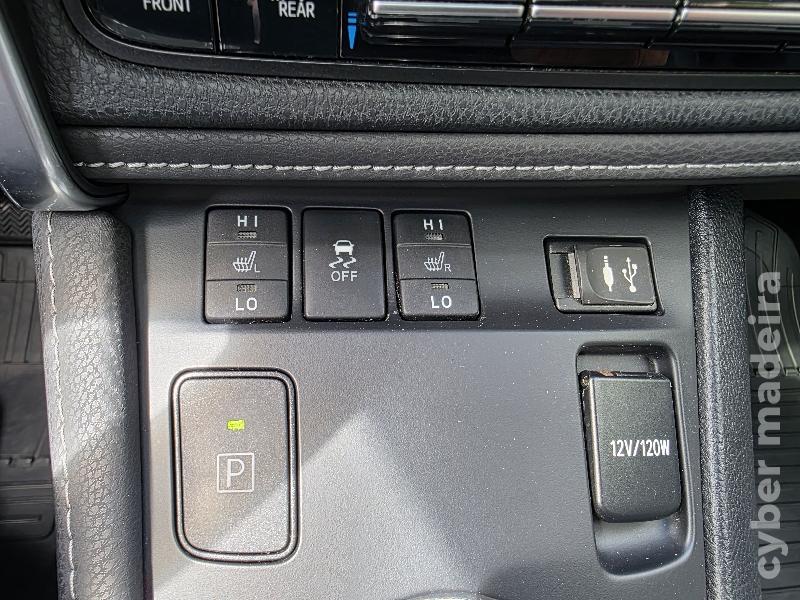 TOYOTA AURIS TOURING SPORT 1.8 HSD COMFORT HYBRID Híbrido