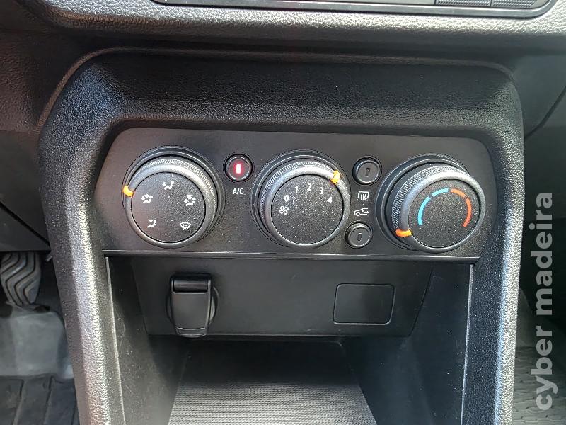 DACIA SANDERO 1.0 TCE COMFORT Gasolina