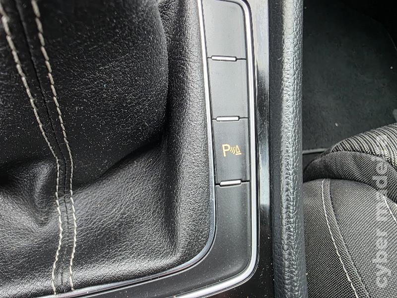 VOLKSWAGEN GOLF R 2.0 TSI 300cv Gasolina