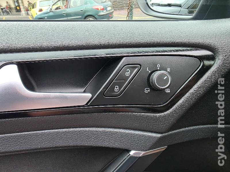 VOLKSWAGEN GOLF R 2.0 TSI 300cv Gasolina