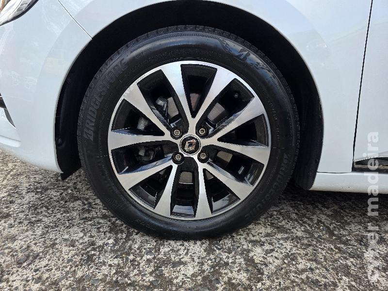 RENAULT CLIO 1.5 DCI ZEN Gasóleo