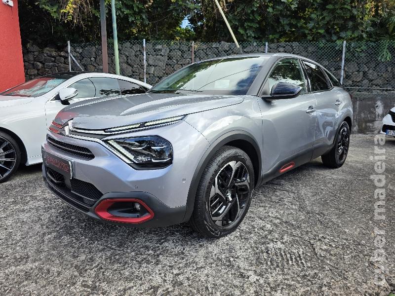 CITROEN C4 1.2 PURETECH EAT8 SHINE 130cv AUTOMÁTICO Gasolina