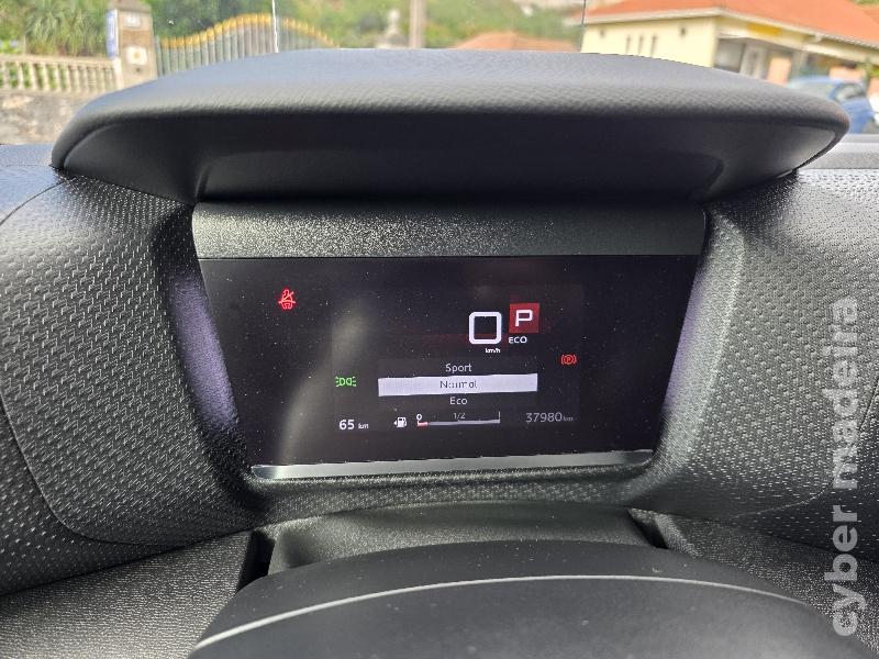 CITROEN C4 1.2 PURETECH EAT8 SHINE 130cv AUTOMÁTICO Gasolina