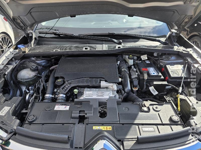 CITROEN C4 1.2 PURETECH EAT8 SHINE 130cv AUTOMÁTICO Gasolina