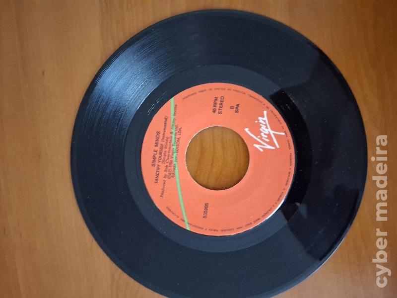 SIMPLE MINDS – Sanctify Yourself