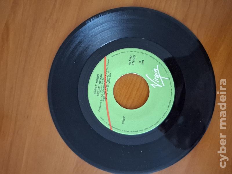 SIMPLE MINDS – Sanctify Yourself