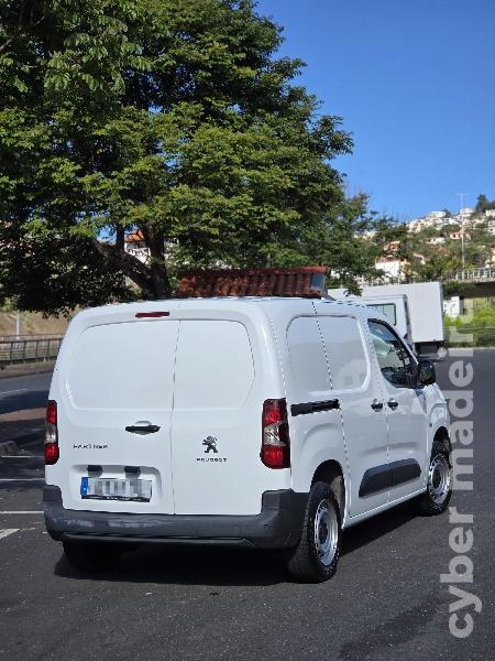 PEUGEOT PARTNER VAR F ; VER YHT2-H2F021 Gasóleo