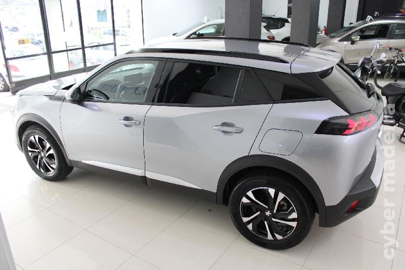 PEUGEOT 2008 e-2008 50 kWh Allure Pack Eléctrico
