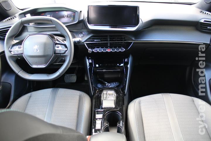 PEUGEOT 2008 e-2008 50 kWh Allure Pack Eléctrico