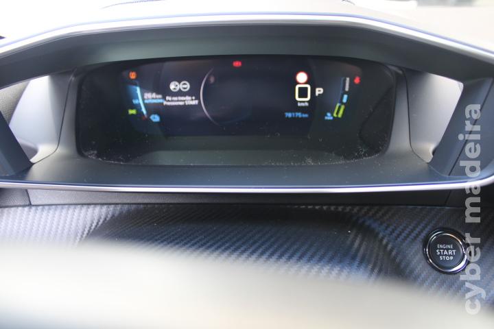 PEUGEOT 2008 e-2008 50 kWh Allure Pack Eléctrico