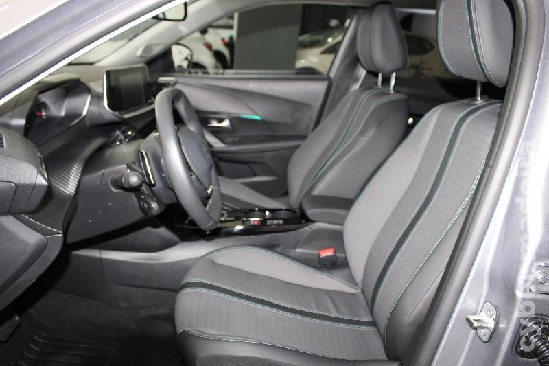 PEUGEOT 2008 e-2008 50 kWh Allure Pack Eléctrico