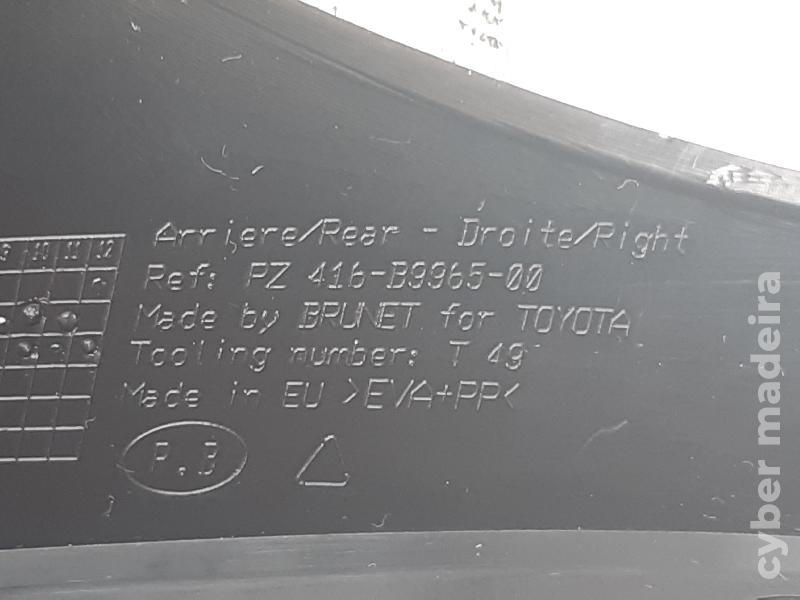 Palas das rodas traseiras originais do toyota Yaris 2- fase 2 (NP9)