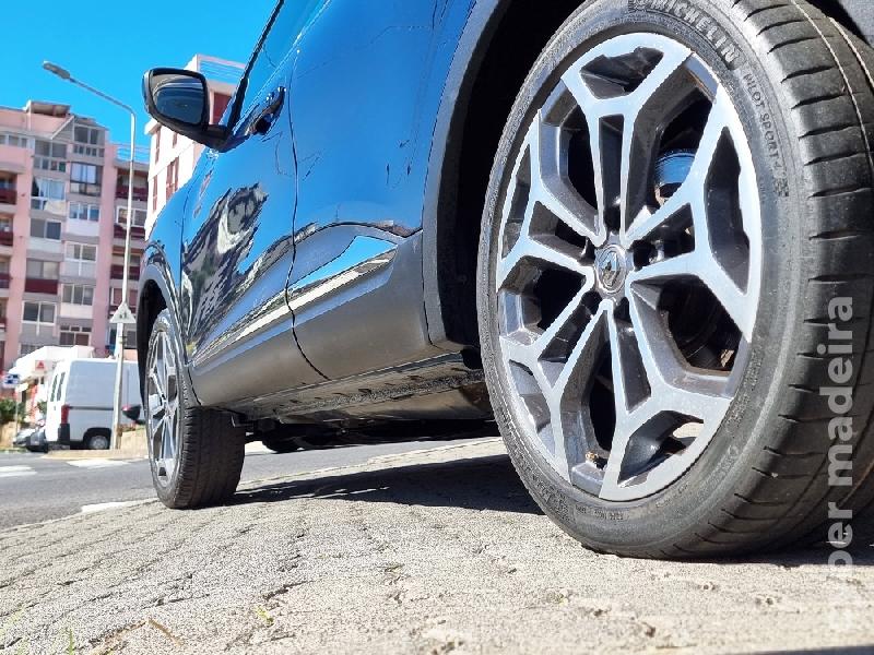 RENAULT KADJAR 1.3 TCe 140cv Cx.6 SUV INTENS 2019 Gasolina