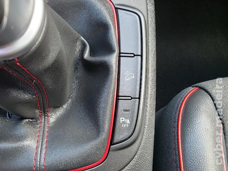 HYUNDAI XG KAUAI 1.0 T-GDI PREMIUM 120CV Gasolina