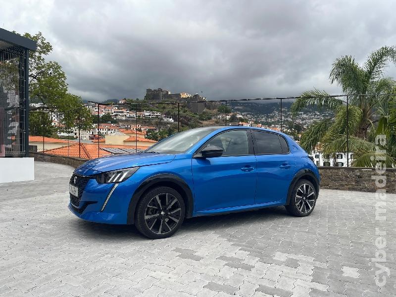 PEUGEOT 208 GT Eléctrico