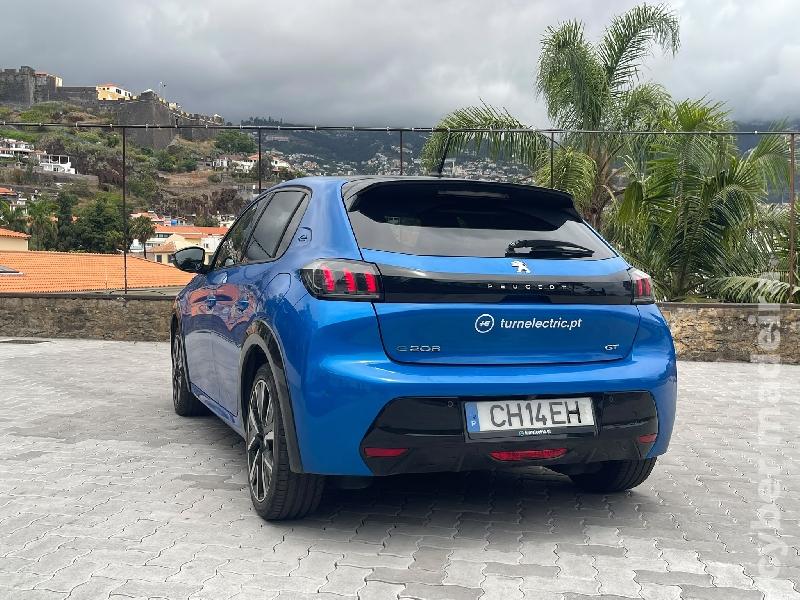 PEUGEOT 208 GT Eléctrico
