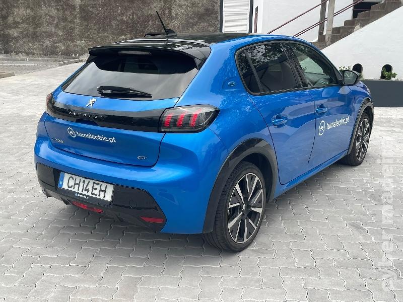 PEUGEOT 208 GT Eléctrico