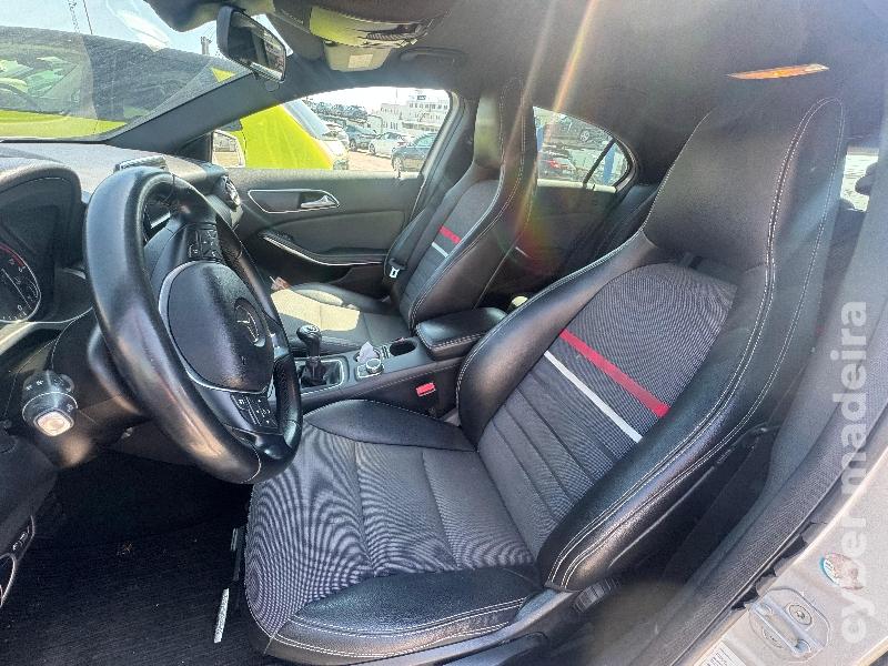 MERCEDES A 180 Cdi urban - 2013 Gasóleo