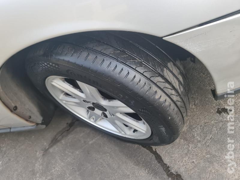 VOLVO S60 D5 Gasóleo