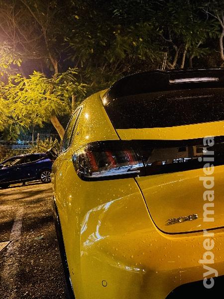 PEUGEOT 208 1.2 puretech 130cv GT - FULL EXTRAS Gasolina