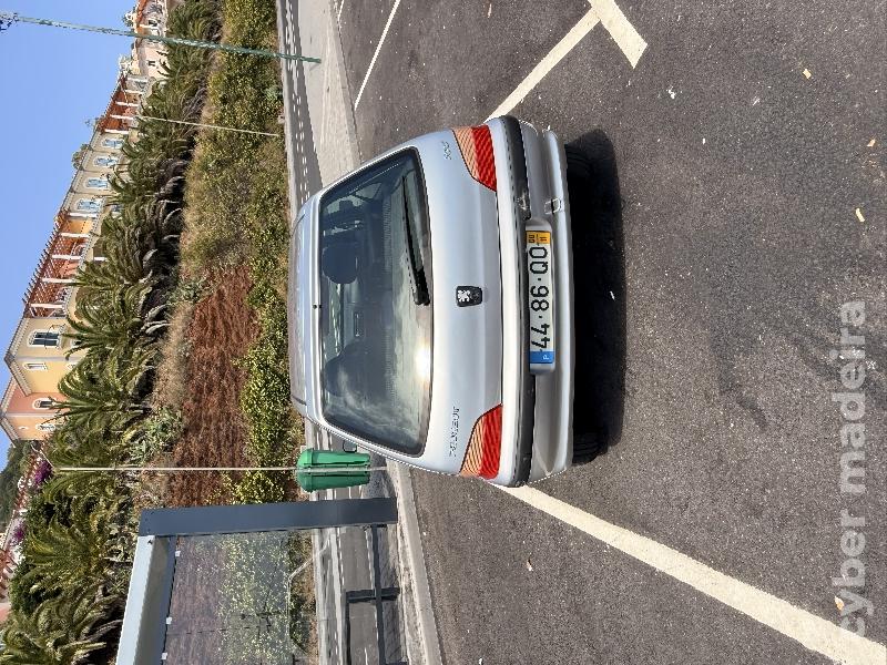 PEUGEOT 106 1.0 Gasolina