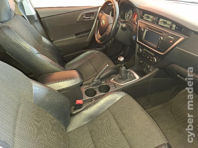 TOYOTA AURIS 1.6 VVTi Exclusive 132cv Gasolina