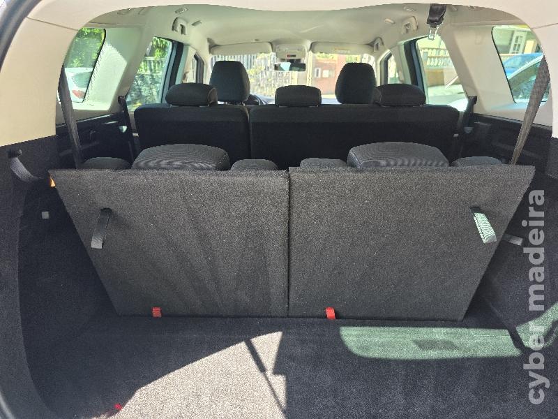 RENAULT SCENIC 1.5 DCI LIMITED 7 LUGARES Gasóleo