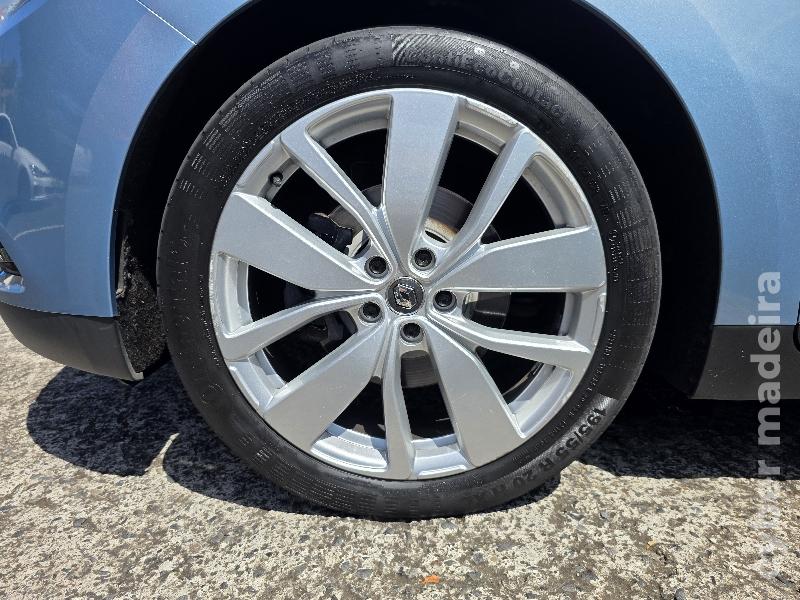 RENAULT SCENIC 1.5 DCI LIMITED 7 LUGARES Gasóleo
