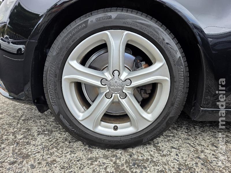 AUDI A4 AVANT 2.0 TDI ULTRA 177CV Gasóleo