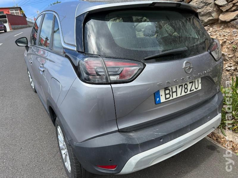 OPEL CORSA CROSSLAND Gasóleo