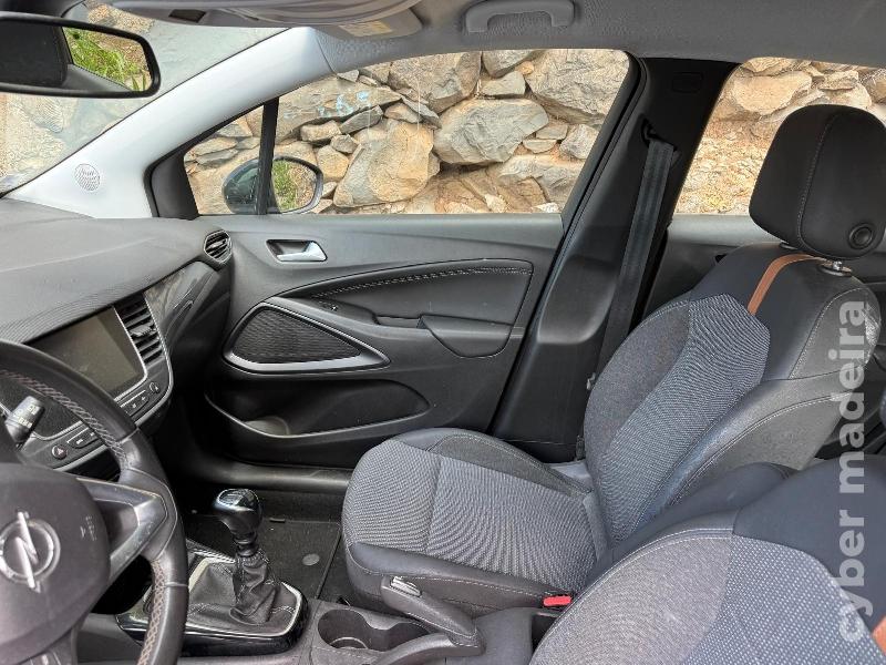 OPEL CORSA CROSSLAND Gasóleo