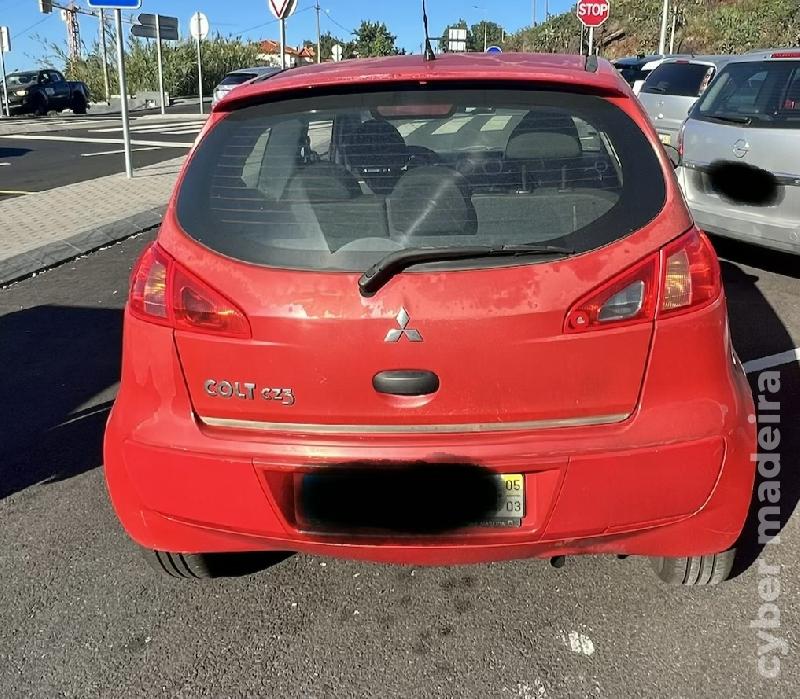 Mitsubishi Colt para peças/sucata