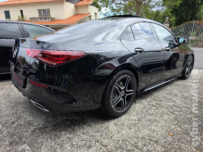 MERCEDES CLA 200d AMG LINE AUTOMÁTICO Gasóleo