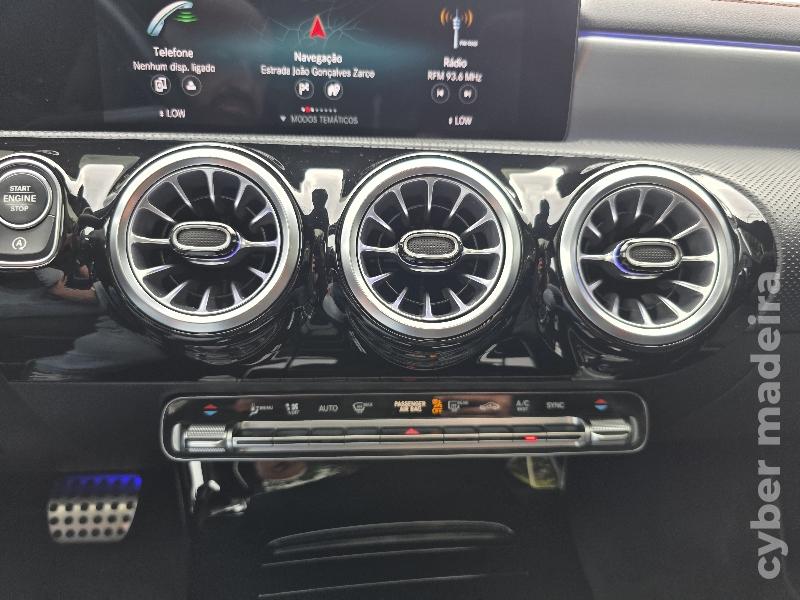 MERCEDES CLA 200d AMG LINE AUTOMÁTICO Gasóleo