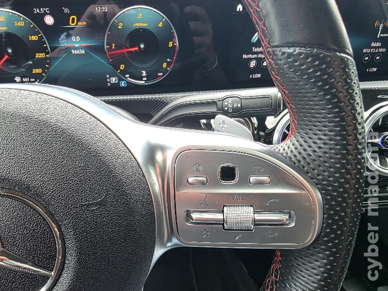 MERCEDES CLA 200d AMG LINE AUTOMÁTICO Gasóleo