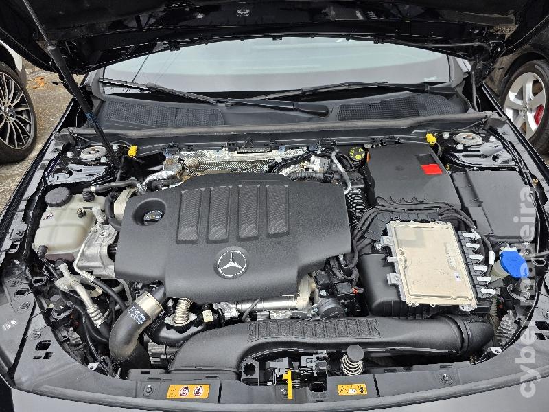 MERCEDES CLA 200d AMG LINE AUTOMÁTICO Gasóleo