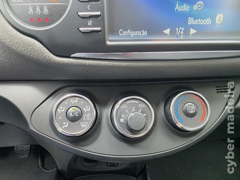 TOYOTA YARIS 1.0 VVT-I COMFORT 72cv Gasolina