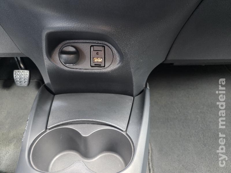 TOYOTA YARIS 1.0 VVT-I COMFORT 72cv Gasolina