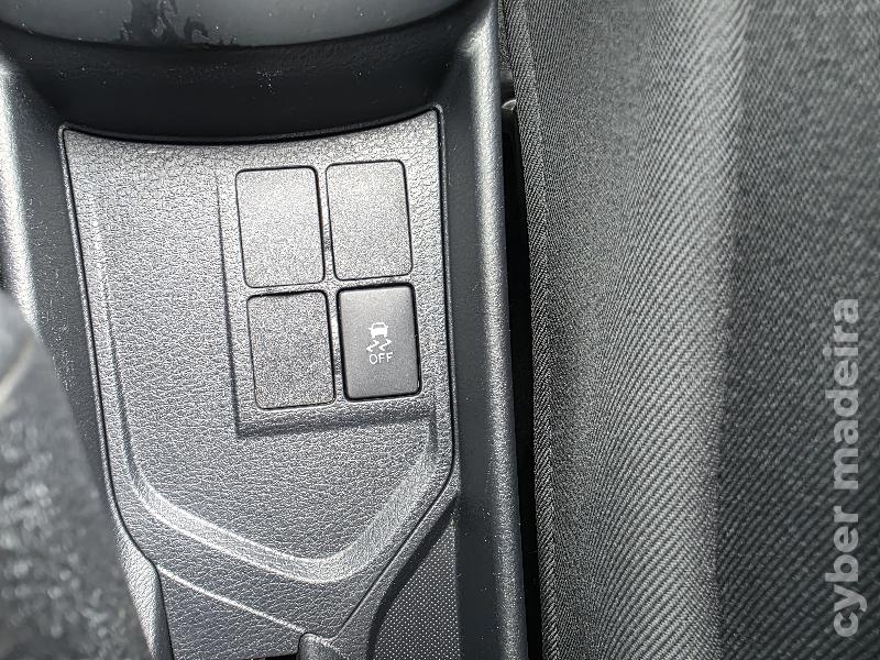 TOYOTA YARIS 1.0 VVT-I COMFORT 72cv Gasolina