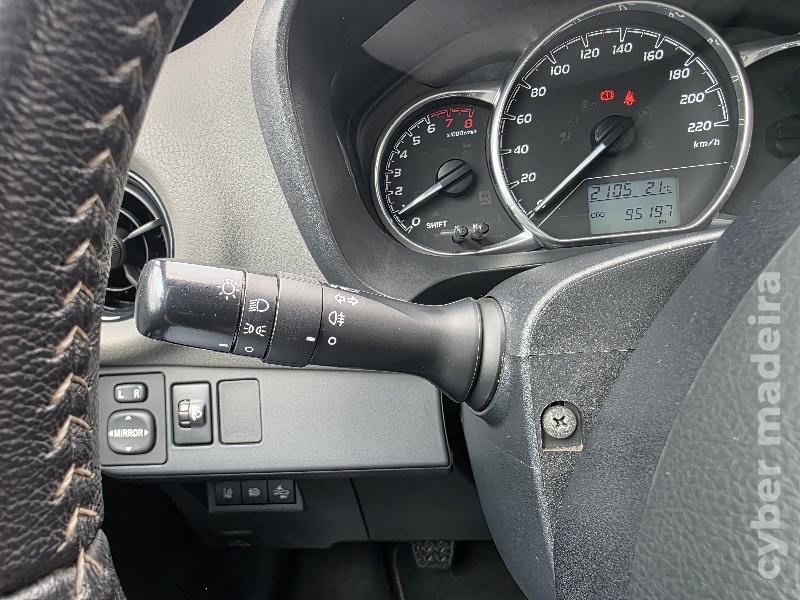 TOYOTA YARIS 1.0 VVT-I COMFORT 72cv Gasolina