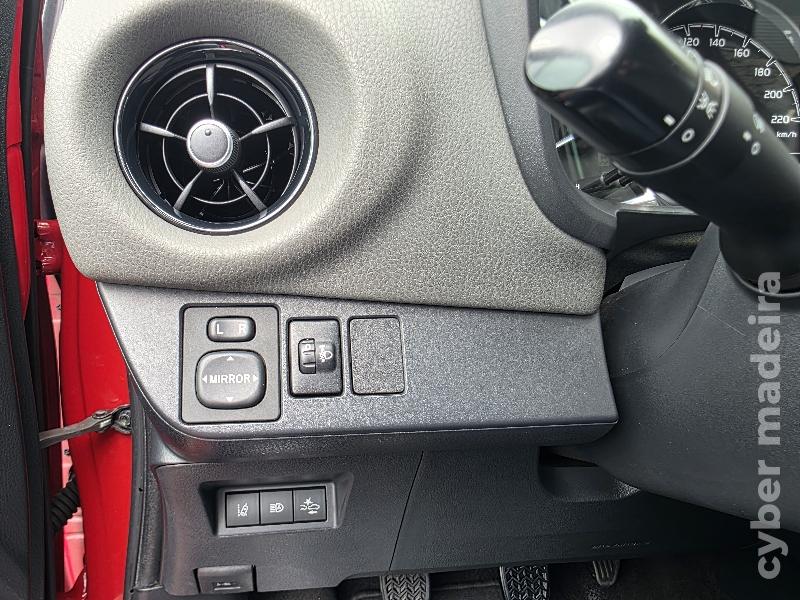 TOYOTA YARIS 1.0 VVT-I COMFORT 72cv Gasolina
