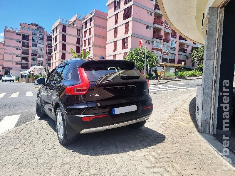 VOLVO XC 40 2.0 D3 Momentum Plus 150cv Gasóleo