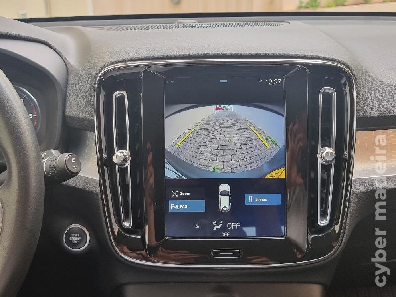 VOLVO XC 40 2.0 D3 Momentum Plus 150cv Gasóleo