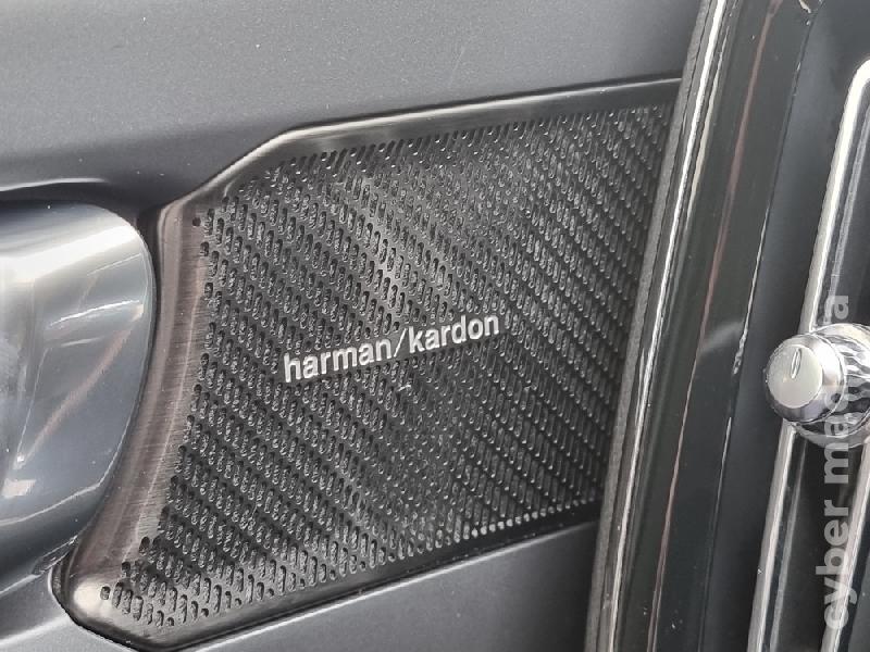 VOLVO XC 40 2.0 D3 Momentum Plus 150cv Gasóleo