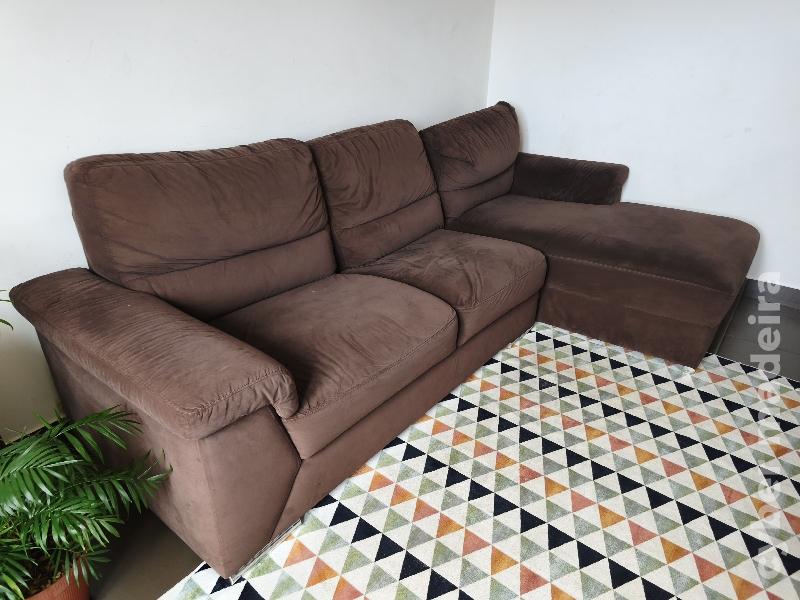 Sofá chaise longue castanho