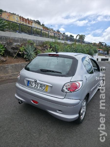 PEUGEOT 206 1.4 Gasolina
