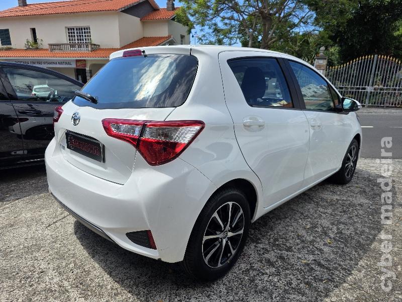 TOYOTA YARIS 1.0 VVT-I COMFORT 72CV Gasolina